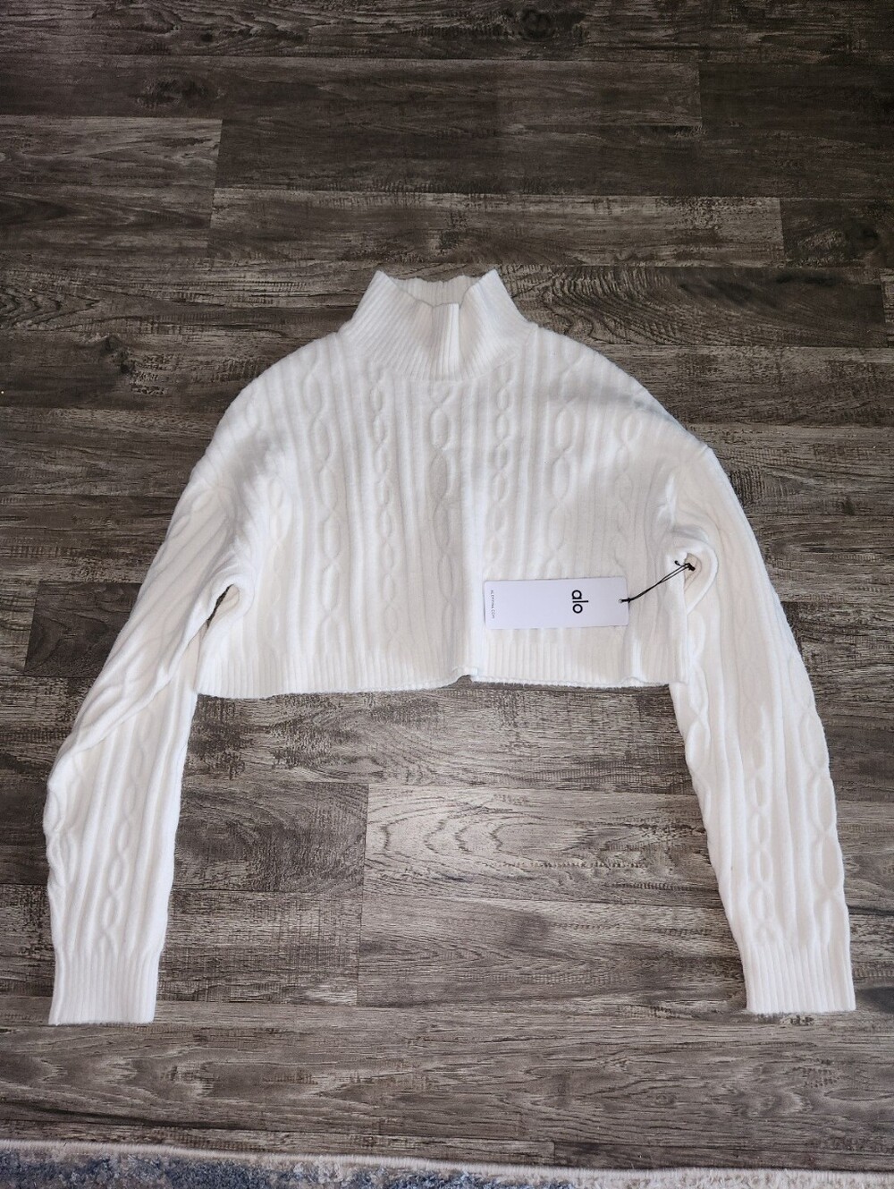 Alo Cable Knit Cropped Winter Bliss Turtlenck Long Sleeve